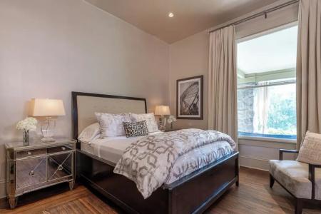 Stonehurst Place Bed & Breakfast - 4