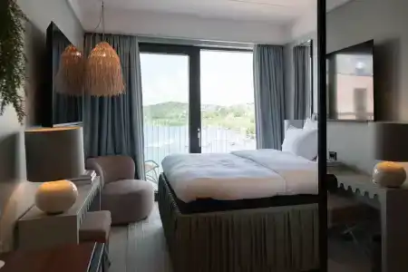 Riviera - 2
