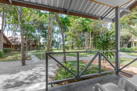 Lanta Coral Beach Resort - 77