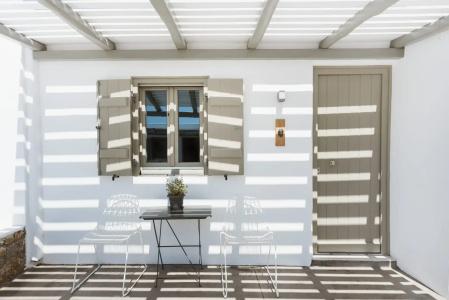 White and Grey - 141