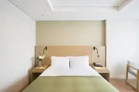 Crown Harbor Busan - 37