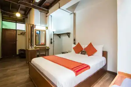 Pak Chiang Mai - 22
