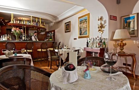 Eden Roc Suites - 23