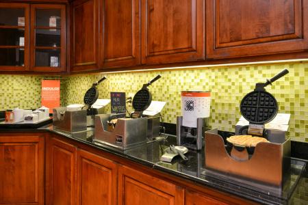 Hampton Inn and Suites South - 27