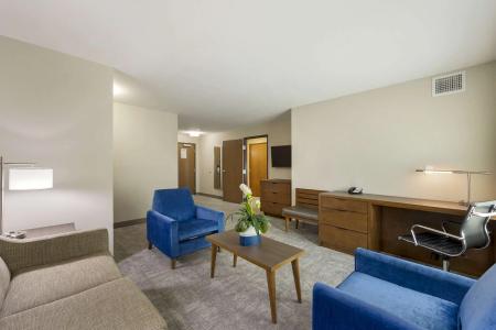 Best Western Plus Henderson - 58