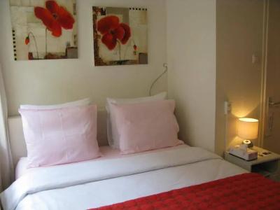 Sir Nico Guest House - 9