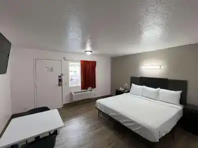 6-Orange, CA - Anaheim - 14