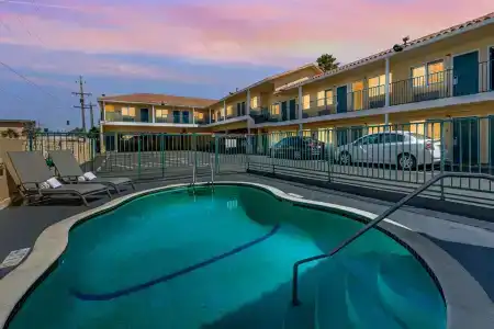 Comfort Inn Boardwalk - 13
