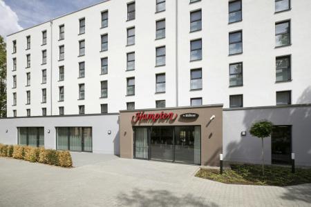 Hampton By Hilton Kaiserslautern - 15