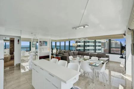 The Alexander All Suites - 540