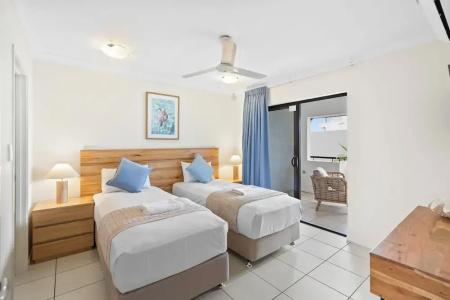 Cairns City - 51