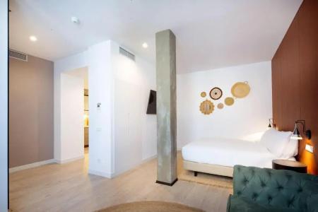 Atocha Madrid, Tapestry Collection by Hilton - 35