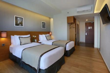 Golden Tulip Essential Denpasar - 39