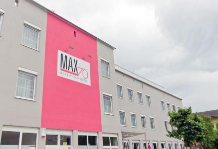 Max 70 - 26