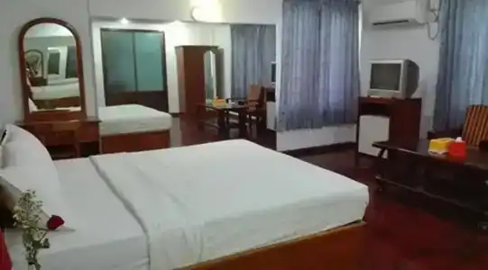 Airport Inn - 28