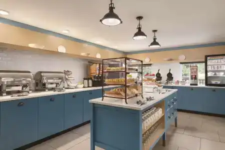 Country Inn & Suites by Radisson, South, TN - 13