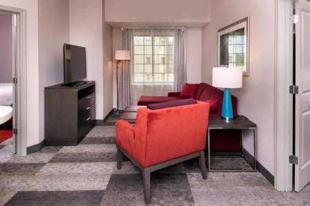 Staybridge Suites - - 61