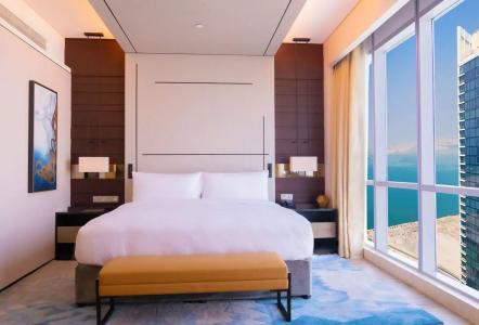Hilton - 4