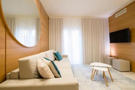 Metropol Ceccarini Suite - 101