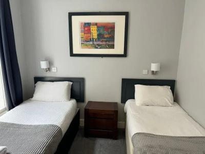Citi Aberdeen - 25