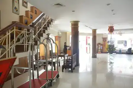 Dong Khanh - 15