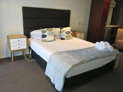 Merivale Manor - 2