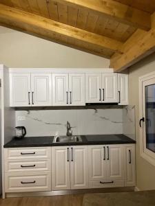 Rias Penthouse Suites - 207