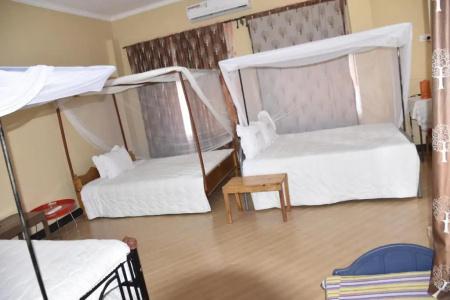 Fanaka Safaris Campsite & Lodges - 18