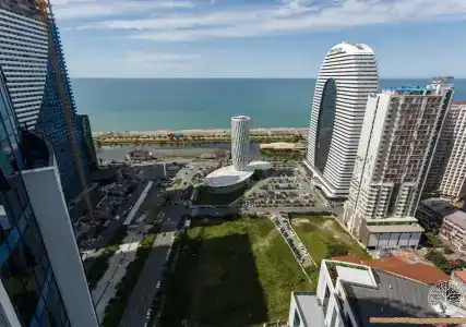 Season Suite Apart - 13