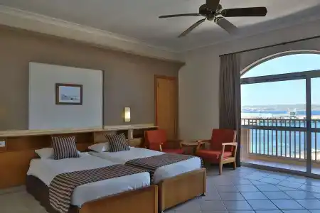 Paradise Bay Resort - 7