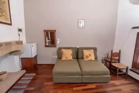 Goulas Traditional Guesthouse - 64