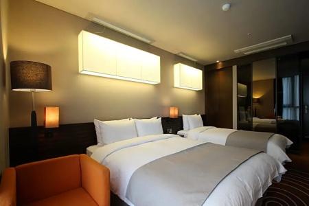 Best Louis Hamilton Haeundae - 84