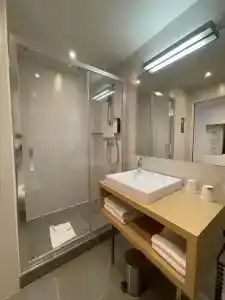 Kyriad Paris 18 - Porte de Clignancourt - Montmartre - 48