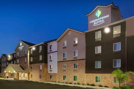 WoodSpring Suites - 6