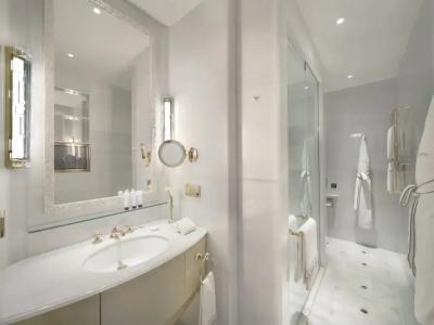 The Peninsula - 28