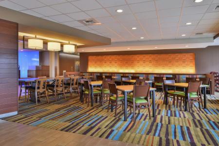 Fairfield Inn & Suites by Marriott East/Springfield - 19