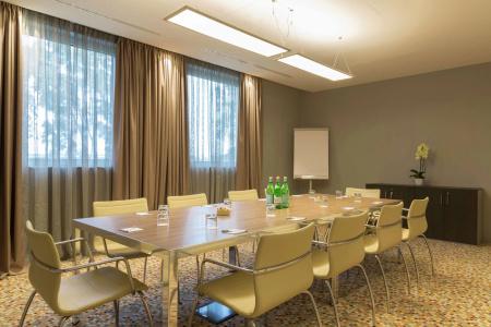 Hampton By Hilton Rome East - 20
