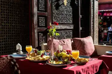 Riad Mabrouk - 8