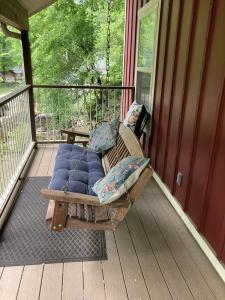 All Seasons Treehouse Village - 75