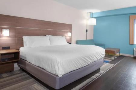 Holiday Inn Express-Broadway at the Beach, an IHG - 55
