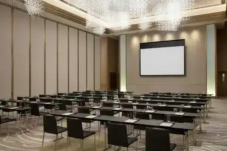 Courtyard By Marriott Xi'an North - 11