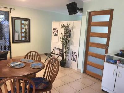 Rydges Palmerston - - 10