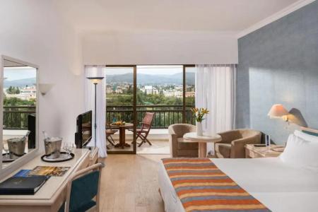 Coral Beach & Resort Cyprus - 42