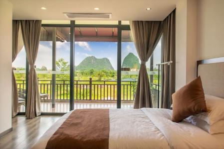 Peach Blossom Resort (near Reed Flute Rock, free pick up for min 3 nights) - 120