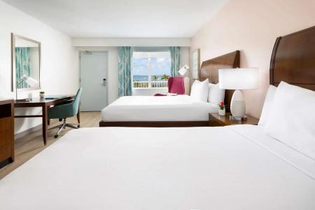 Hilton Garden Inn / The Keys Collection - 37