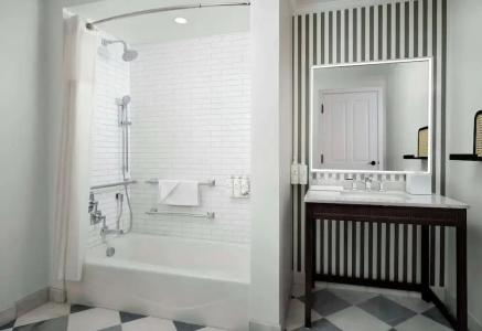 del Coronado, Curio Collection by Hilton - 132