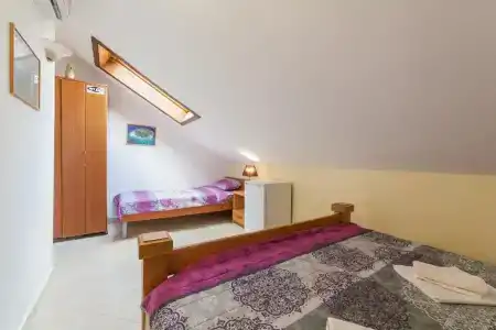 Montenegro Hostel 4U Party - 0