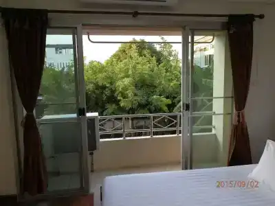 Sandy Serviced Apartment - 46