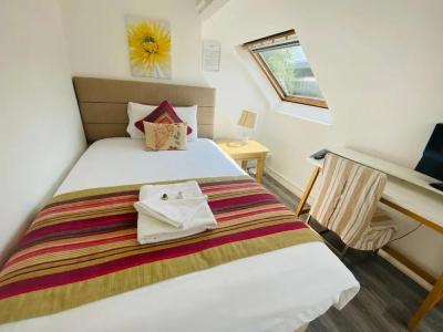 Lonsdale Guest House - 2