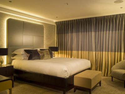 The Guardsman - Preferreds and Resorts - 22